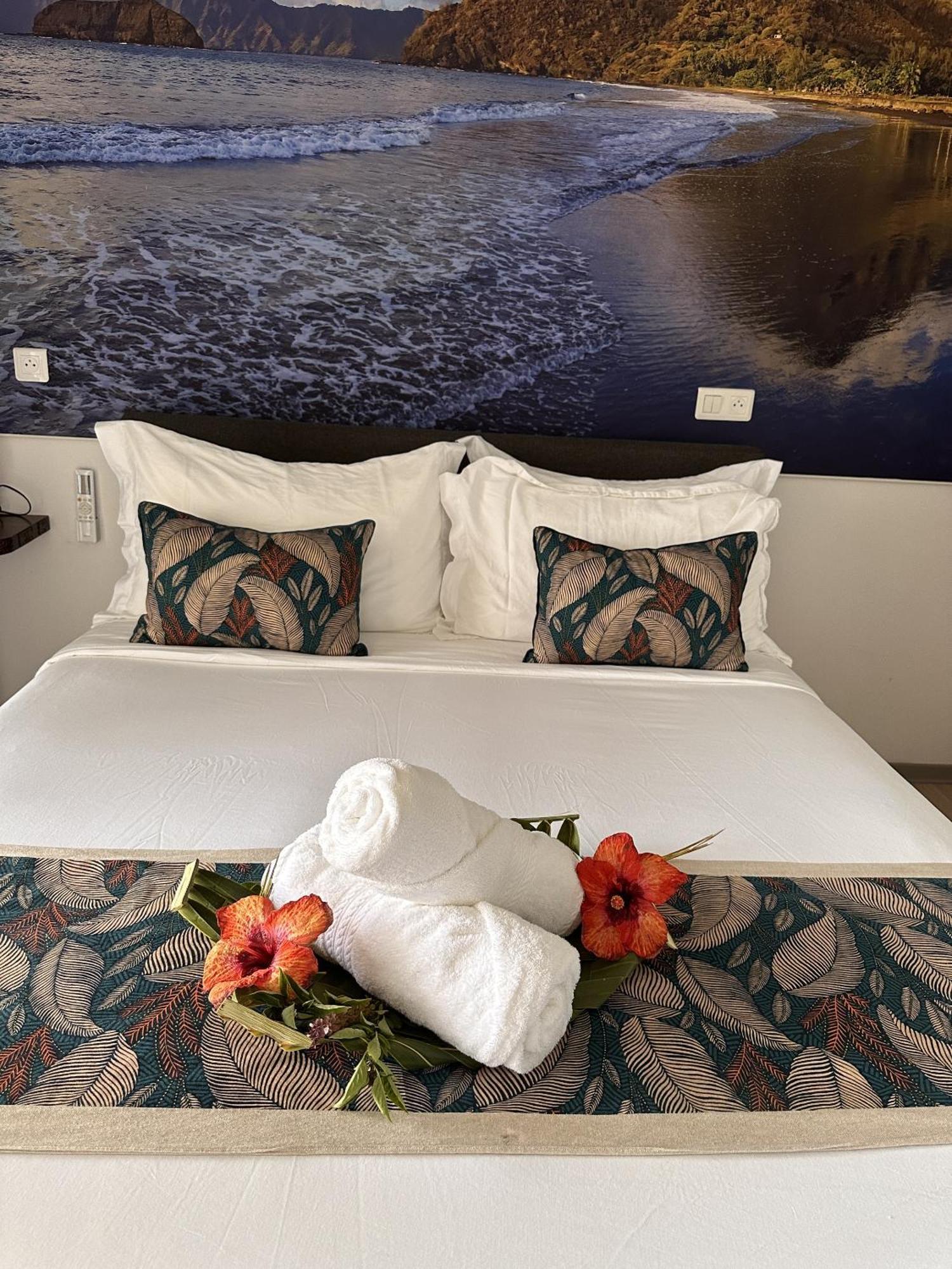 Ononui Lodge Airport, Ocean-View, Private Bathroom And Balcony, Free Wifi And Parking, On-Site Car Rental Faaa Exterior foto